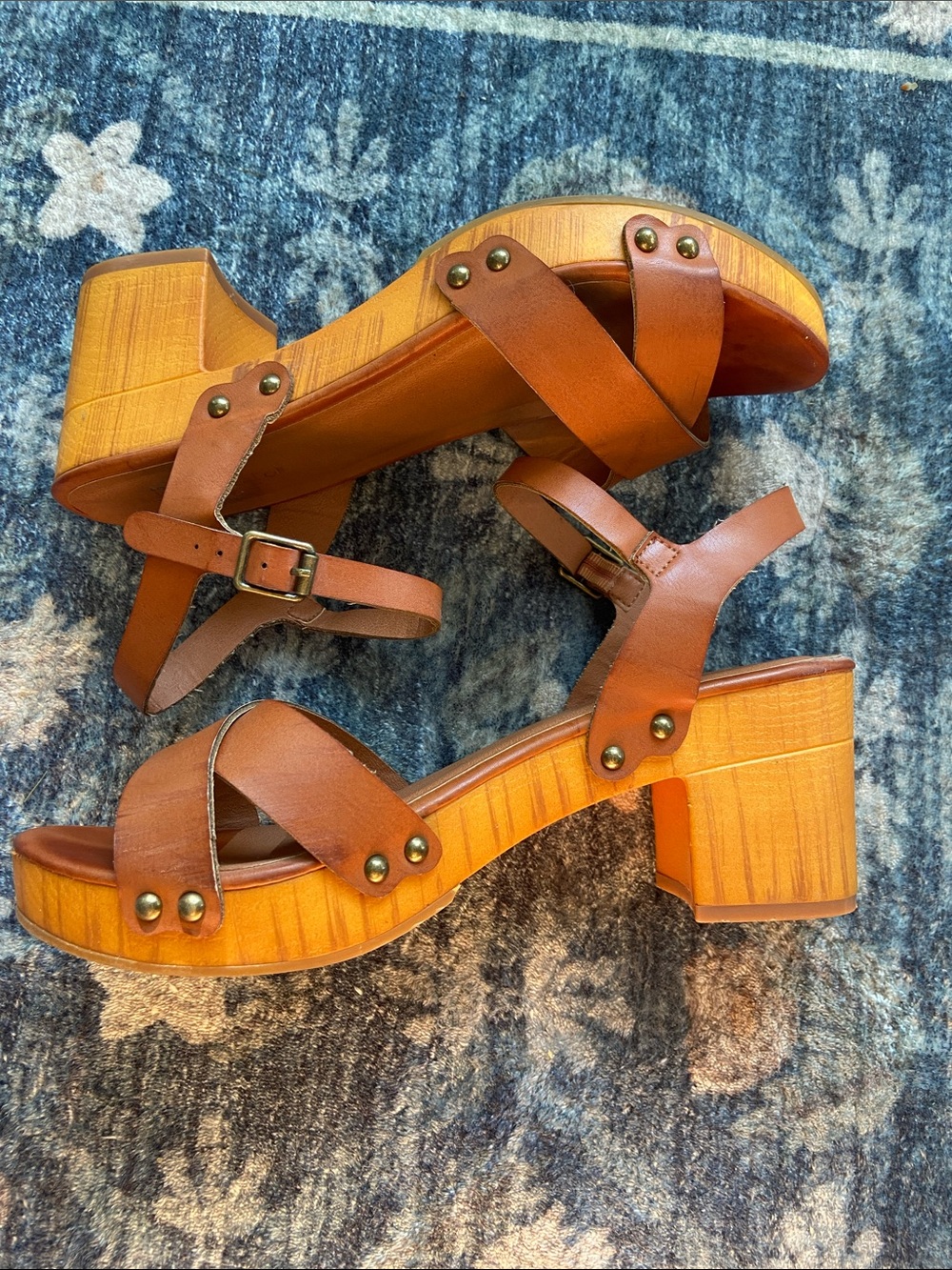 Altar’d State Holly Heeled Sandals - Picture 4 of 9
